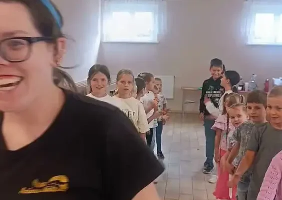Trzeci tydzień „Wesołych Wakacji” w gminie – kreatywnie w Zbarzewie, Jezierzycach Kościelnych i Boguszynie