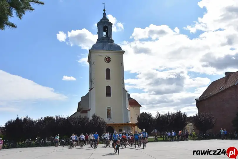 XXII Rajd Seniora w Miejskiej Górce: rowerowy szlak integracji i wspomnień