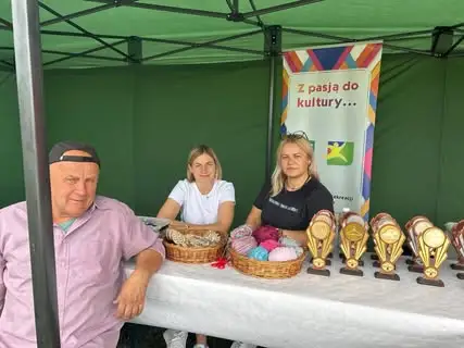 Sportowe zakończenie lata nad zalewem w Pakosławiu