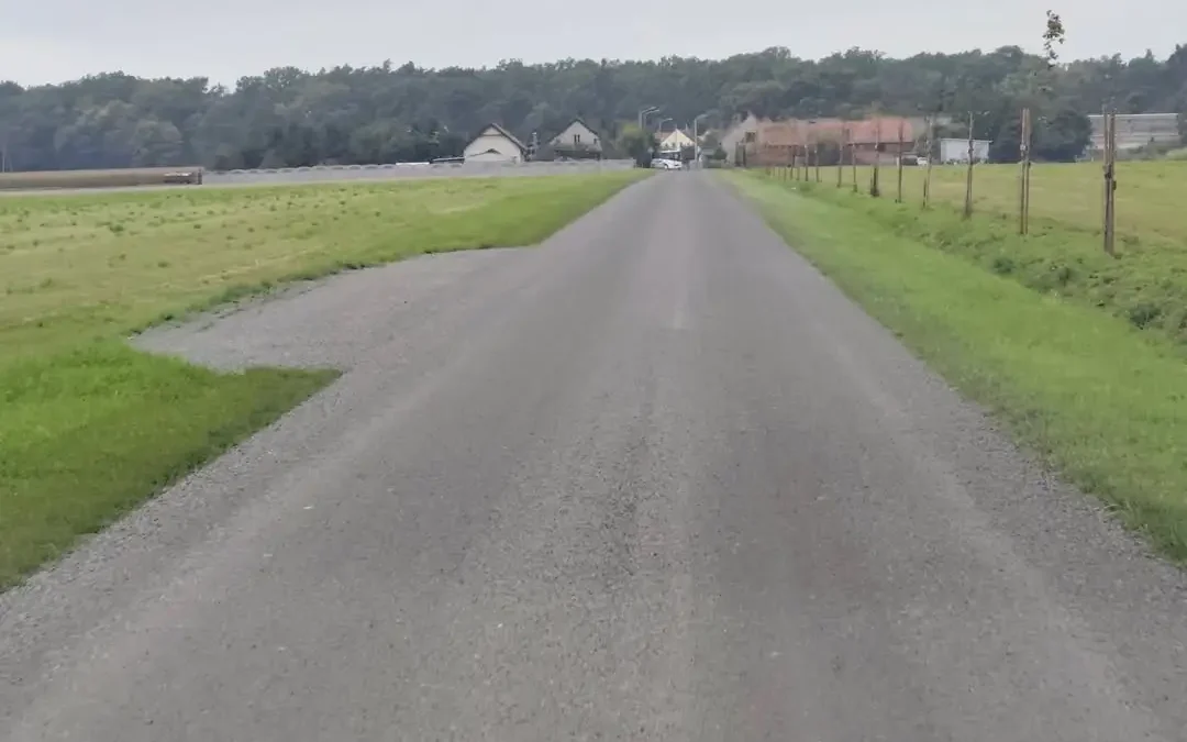 Zakończono przebudowę drogi do Szemzdrowa – nowa nawierzchnia i mijanka