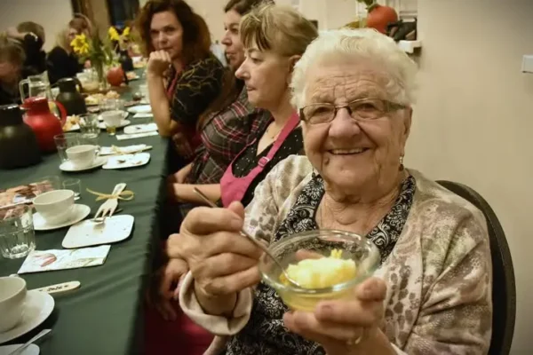 Jezierzyczanki spisały rodzinne przepisy. „Z rodzinnego zeszytu” to 26 smaków i historii