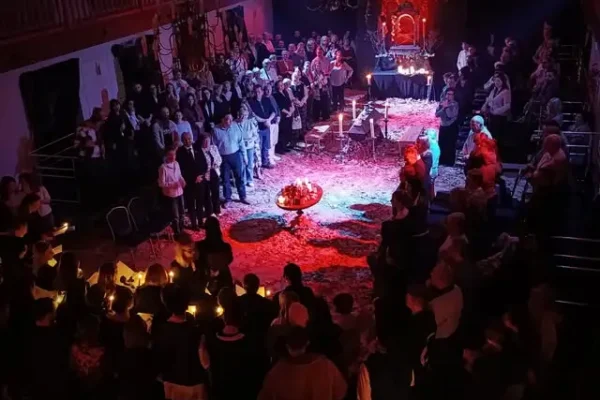 Dziady w wykonaniu mieszkańców Włoszakowic – magia teatru i wspólne czytanie